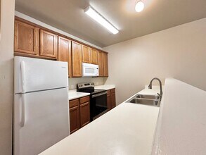 10603 Mathom Landing in Universal City, TX - Building Photo - Building Photo