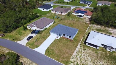 16408 SW 27th Cir in Ocala, FL - Building Photo - Building Photo