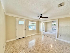 2918 10th Ave N in St. Petersburg, FL - Building Photo - Building Photo