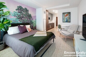 771 Beacon St in Boston, MA - Foto de edificio - Building Photo