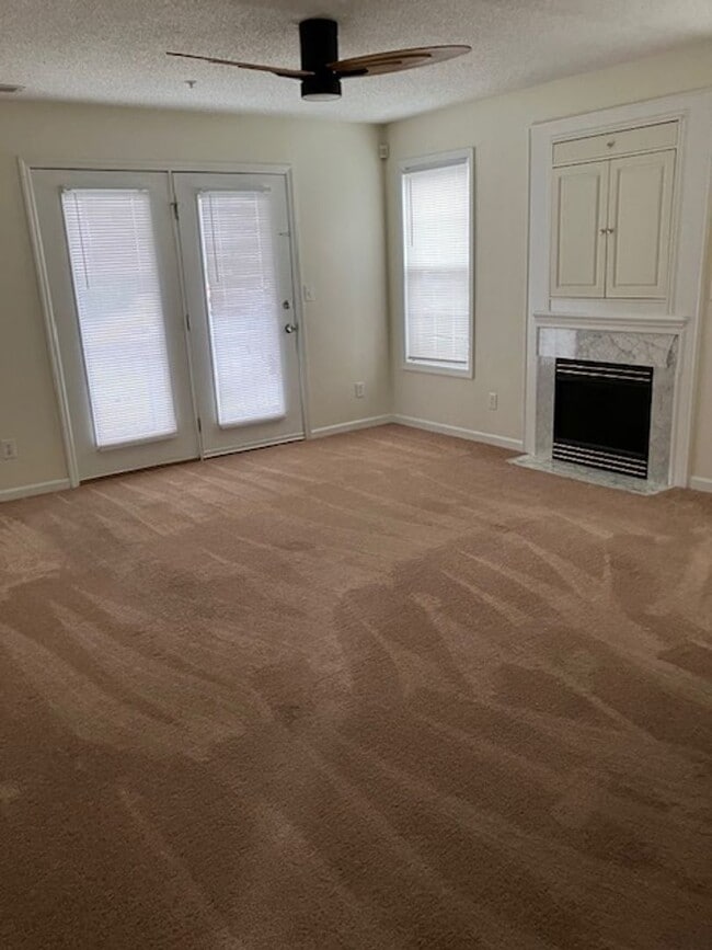 705 Summertime Ln in Wilmington, NC - Building Photo - Building Photo