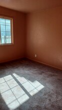 1137 Alberni St, Unit 1 in East Palo Alto, CA - Building Photo - Building Photo