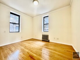 WEST 45 STREET, Unit 2E in New York, NY - Building Photo
