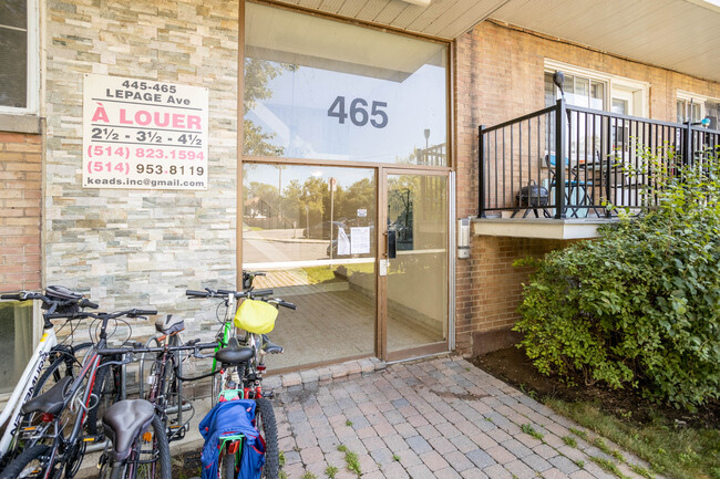 465 Lepage Av in Dorval, QC - Building Photo - Building Photo