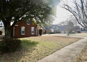 1855 Beachforest Way in Sumter, SC - Building Photo