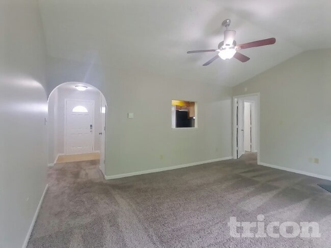 6354 Coconut Ct in Indianapolis, IN - Foto de edificio - Building Photo