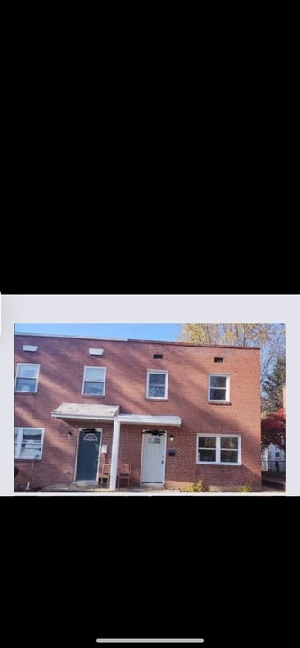 8534 Chestnut Oak Rd, Unit A in Parkville, MD - Building Photo