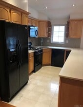 53-11 193rd St in Queens, NY - Building Photo - Building Photo