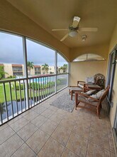12515 McGregor Blvd, Unit 12515 McGregor Blvd. #205 in Ft. Myers, FL - Foto de edificio - Building Photo