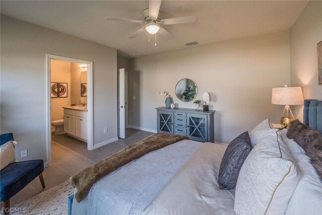 property at 1913 NE Juanita Pl