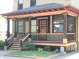361 Bates Ave, Unit 1 in St. Paul, MN - Building Photo