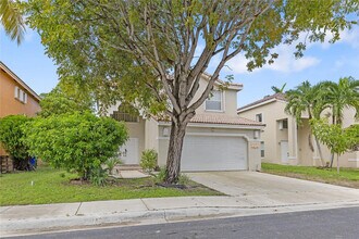 1512 SW 106th Ave in Pembroke Pines, FL - Building Photo - Building Photo
