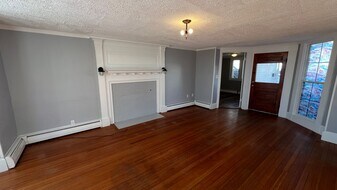 4-10 Pemberton Lane in Somersworth, NH - Building Photo