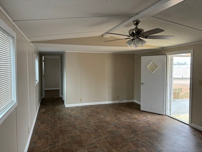 810 Hayes Crossing Rd in Gilbert, SC - Building Photo - Building Photo