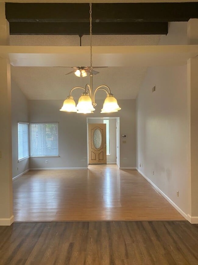 6832-6834 Trovita Way in Citrus Heights, CA - Building Photo - Building Photo