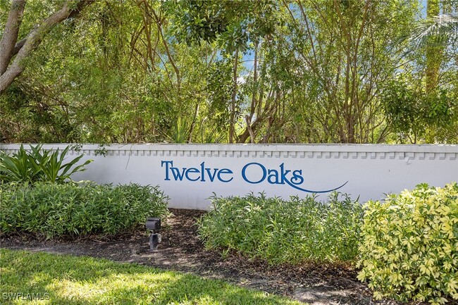 8246 Twelve Oaks Cir in Naples, FL - Building Photo - Building Photo