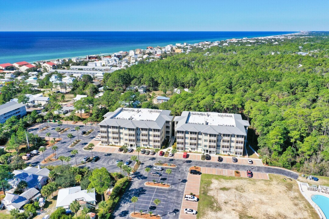 231 Somerset Bridge Rd in Santa Rosa Beach, FL - Building Photo