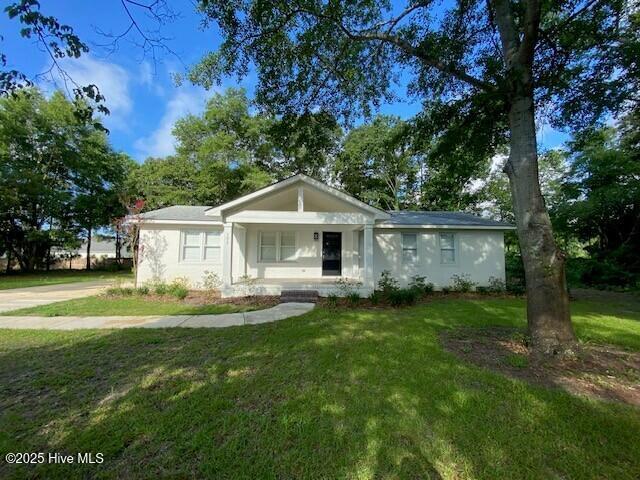 property at 102 Edgewater Club Rd