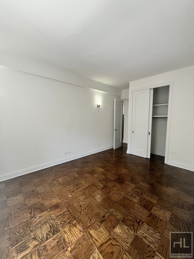 WEST 22 STREET in New York, NY - Building Photo - Building Photo