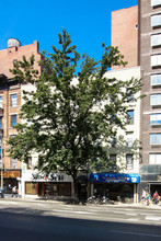 1143 1ST Ave in New York, NY - Foto de edificio - Building Photo