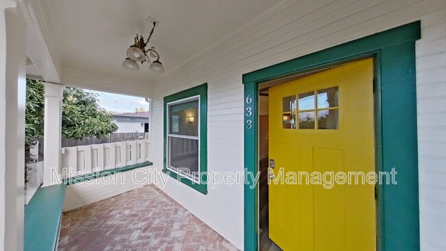 633 W De La Guerra St in Santa Barbara, CA - Building Photo - Building Photo