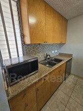 2439 Kapiolani Blvd in Honolulu, HI - Building Photo - Building Photo