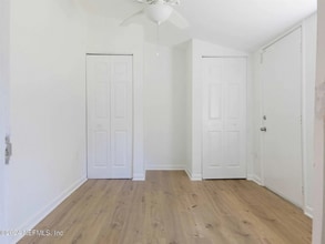 4609 Avenue B, Unit North 1 in St. Augustine, FL - Foto de edificio - Building Photo