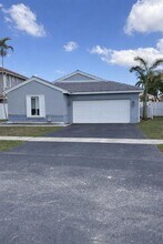 19227 NW 22nd St in Pembroke Pines, FL - Building Photo - Building Photo