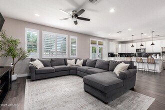 2510 E Fawn Dr in Phoenix, AZ - Building Photo - Building Photo