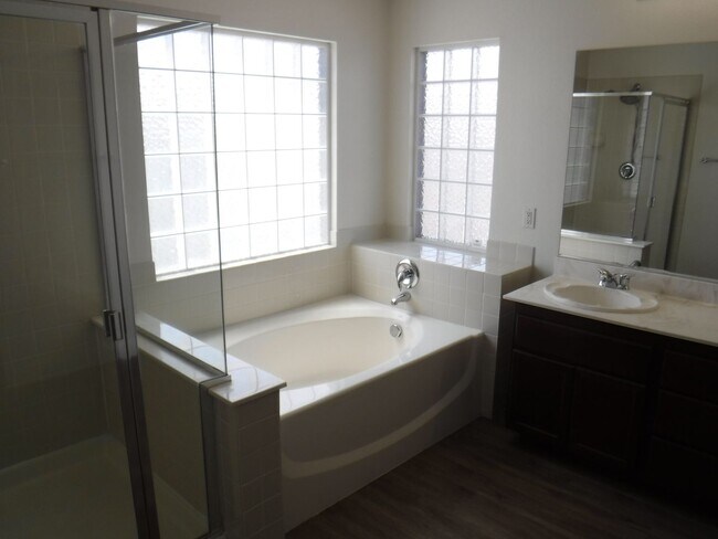 931 Appaloosa Hills Ave in North Las Vegas, NV - Building Photo - Building Photo