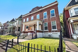 5130-5132-5132 Kensington Ave in St. Louis, MO - Building Photo - Building Photo