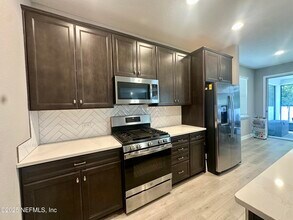 85 Darby Ct in Jacksonville, FL - Building Photo - Building Photo