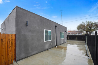 6702 Saint Clair Ave, Unit ADU in North Hollywood, CA - Foto de edificio - Building Photo