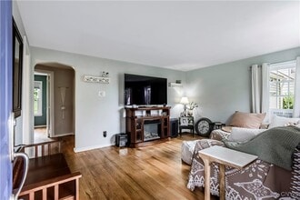 67 Merritt Pl in New Hartford, NY - Building Photo - Building Photo