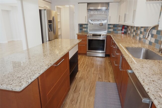 property at 4006 Breakwood Dr