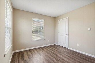 523 Marsh Aster Dr in Greenfield, IN - Building Photo - Building Photo