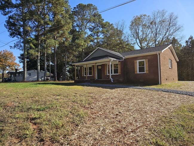 property at 2113 Delview Rd