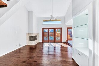 2901 Country Pl Cir in Carrollton, TX - Building Photo - Building Photo