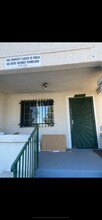 5263 S Figueroa St, Unit Bottomrightunit in Los Angeles, CA - Building Photo - Building Photo