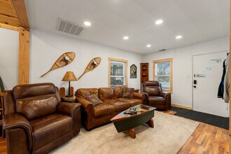 306 Waverly St in Spring Grove, IL - Building Photo - Building Photo