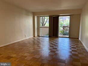 520 N St SW in Washington, DC - Foto de edificio - Building Photo