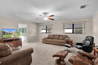 602 fourth avenue in Lady Lake, FL - Foto de edificio - Building Photo