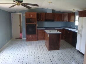 2612 Bailey Rd in Leesville, LA - Building Photo - Building Photo