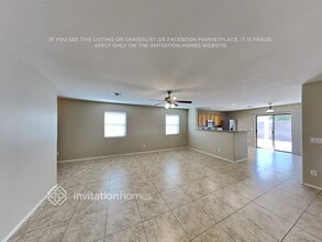 2379 E Meadow Mist Ln in San Tan Valley, AZ - Building Photo - Building Photo