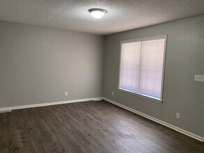 14 Lanway Cv in Jackson, TN - Building Photo - Building Photo