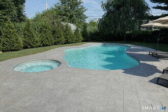 58 Davenport Dr in Stamford, CT - Building Photo - Building Photo