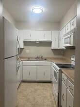 1925 Autobahn Dr in Germantown, TN - Building Photo - Building Photo