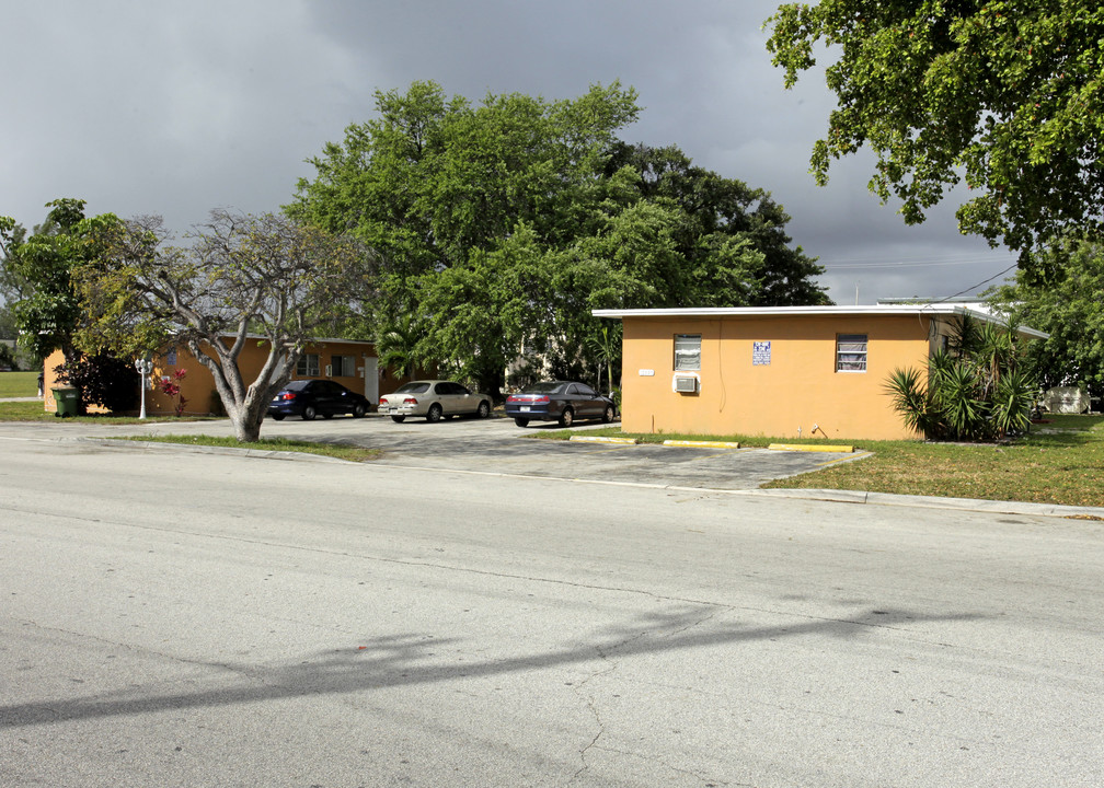 12210-12220 NE 14th Ave in Miami, FL - Building Photo