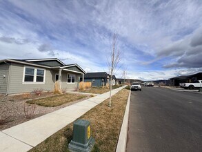 440 NE Union Loop in Prineville, OR - Building Photo - Building Photo