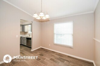 10844 Reading Rd in Jacksonville, FL - Foto de edificio - Building Photo